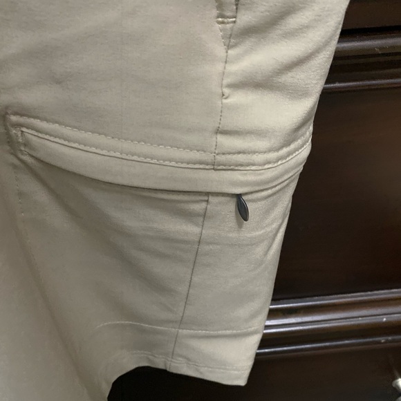 Shorts - Picture 2 of 4